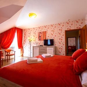 Apartament typu deluxe z 2 sypialniami